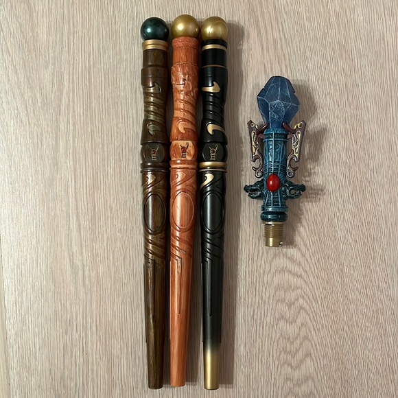 Magiquest 3 Magic Wands, 1 Extra Topper - Picture 1 of 4